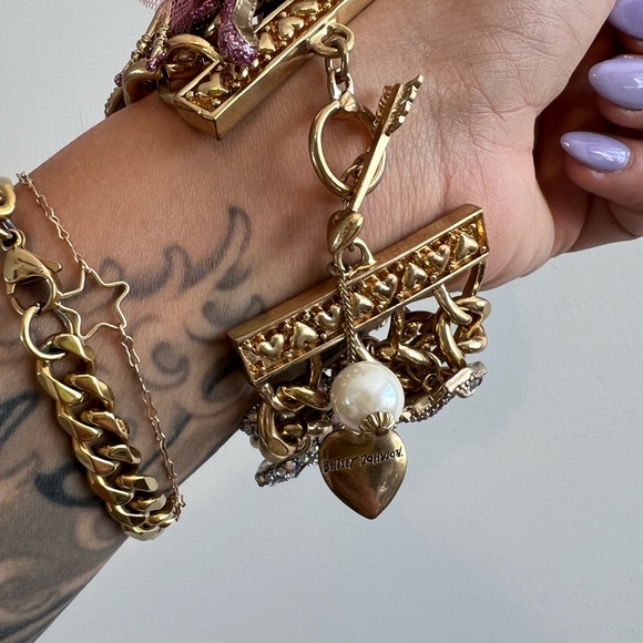 Betsy Johnson VINTAGE charm bracelet - Picture 6 of 9